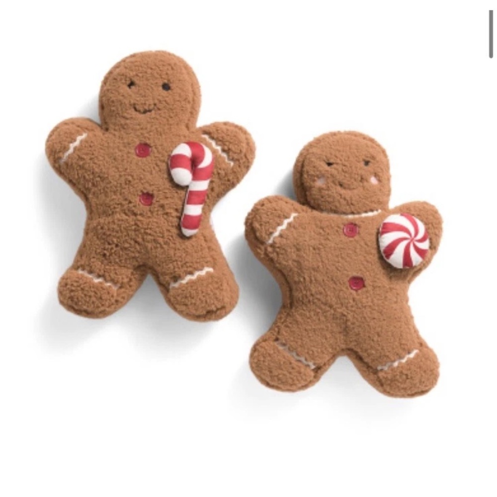 NEW Cupcakes And Cashmere 19” Sherpa Gingerbread Man Couple Set 2 Throw Pillows